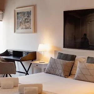 https://amazing-tailor-made-penthouse-with-a-view.hotels-lisbon-portugal.com